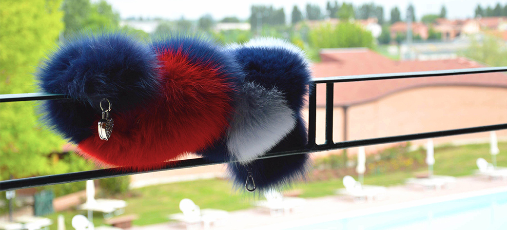 Sciarpa di pelliccia colorata