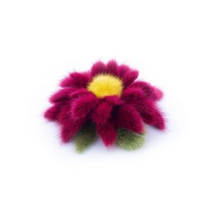 Spilla a fiore in visone rosso granata